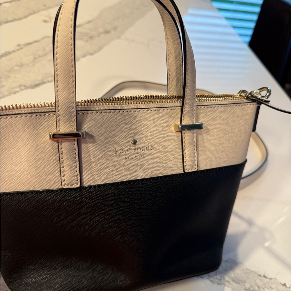 Kate Spade Harmony Crossbody Cedar Street Black/Ivory Pebble